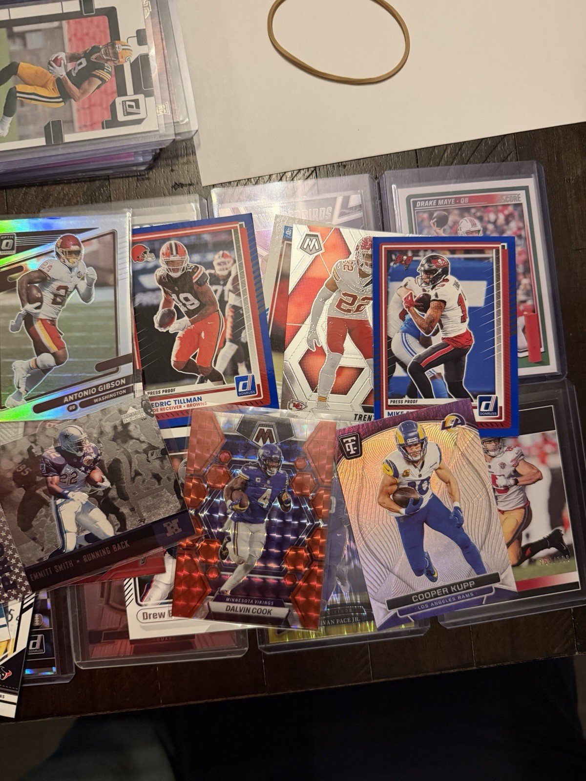 HUGE SPORTS CARD LIQUIDATION FIRE 🔥 SALE! 40+ Cards DAD’s Collection Of stars!