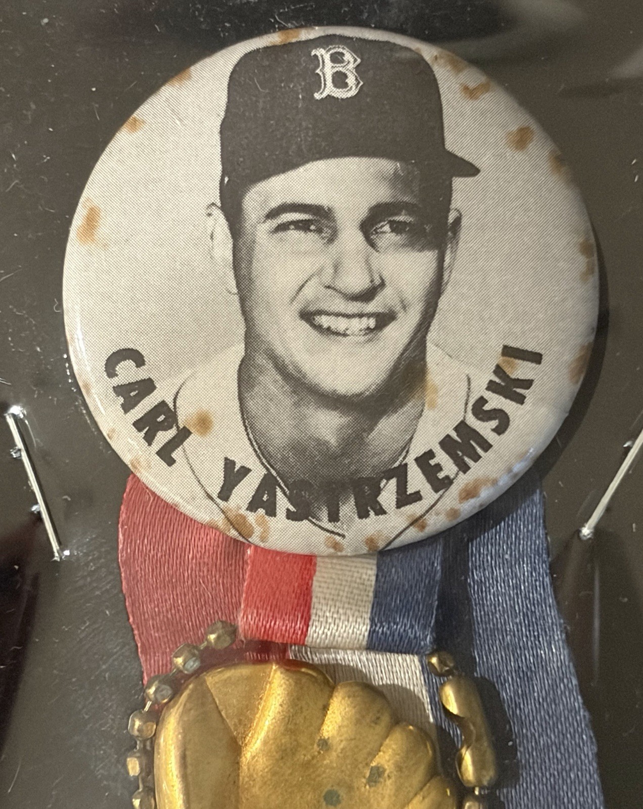 1967 Boston Red Sox Pin Carl Yastrzemski 1-3/4 Inches Button Super Rare Ex ⚾️
