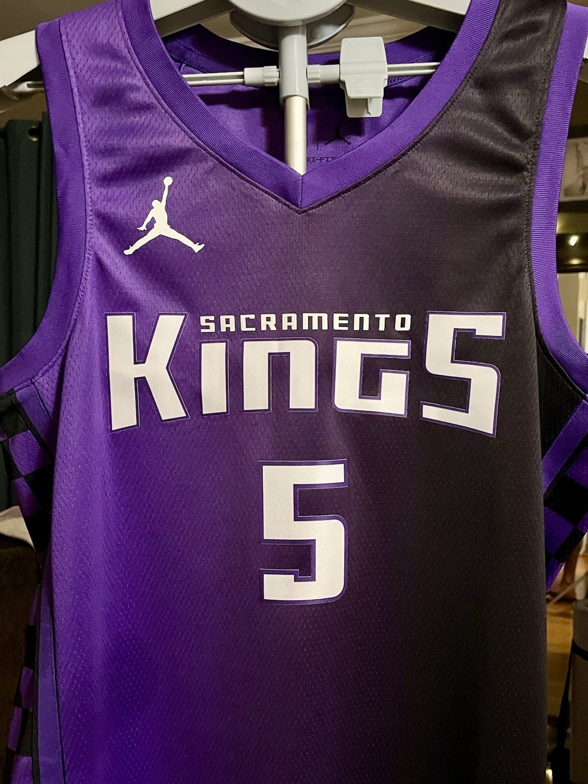 Jordan Sacramento Kings De’Aaron Fox Jersey Size L