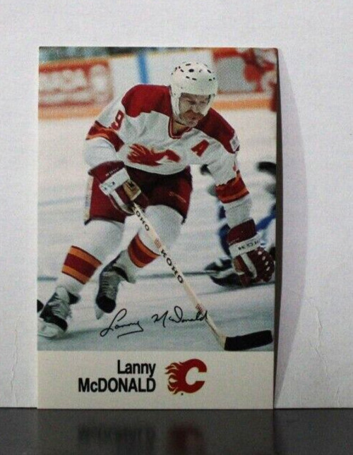 ESSO Oil Co. HOCKEY CARD LANNY McDONALD CALGARY FLAMES