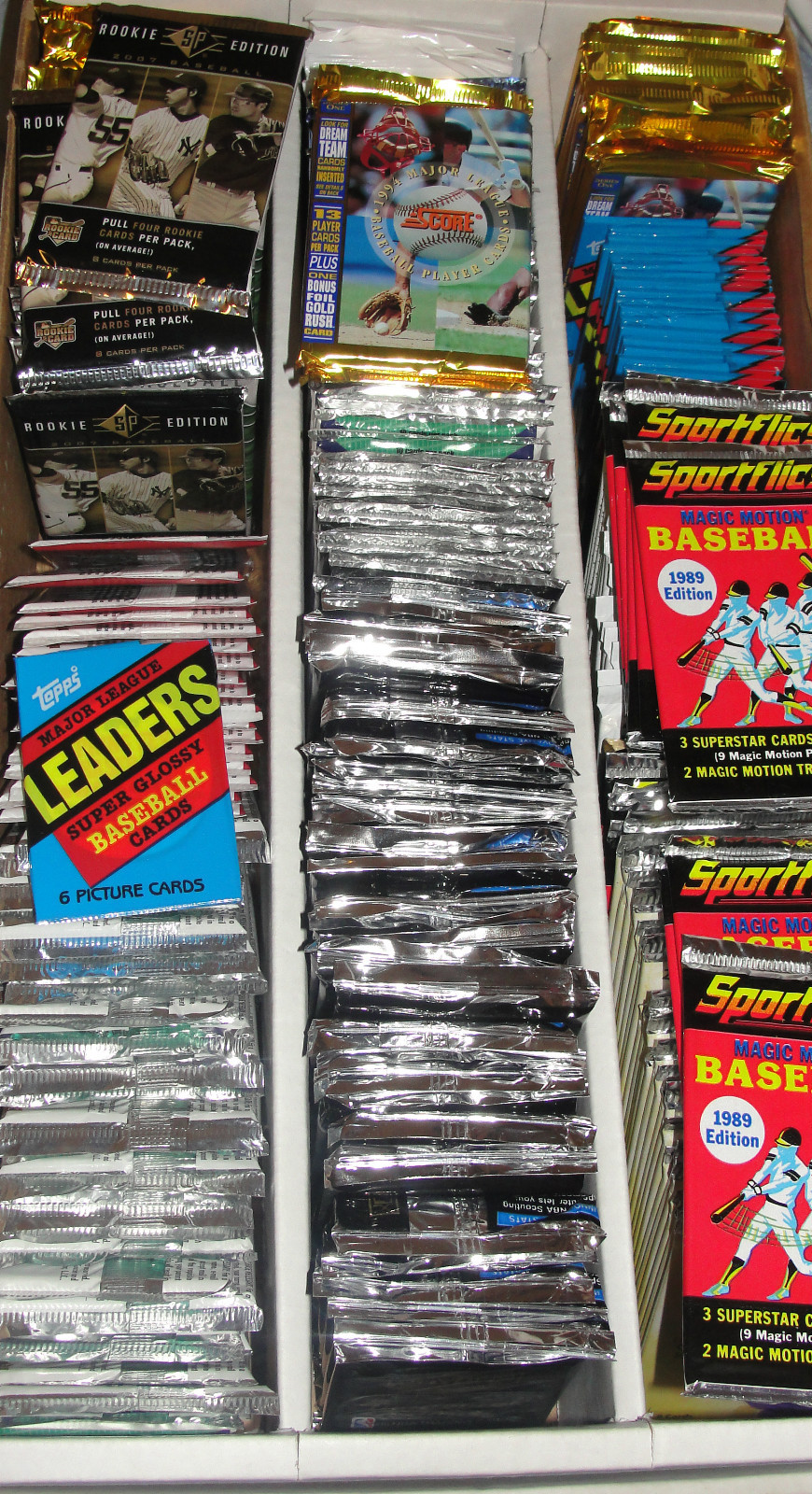 Huge Wholesale Lot of 1000 Unopened Old Vintage Baseball Cards in Wax Packs