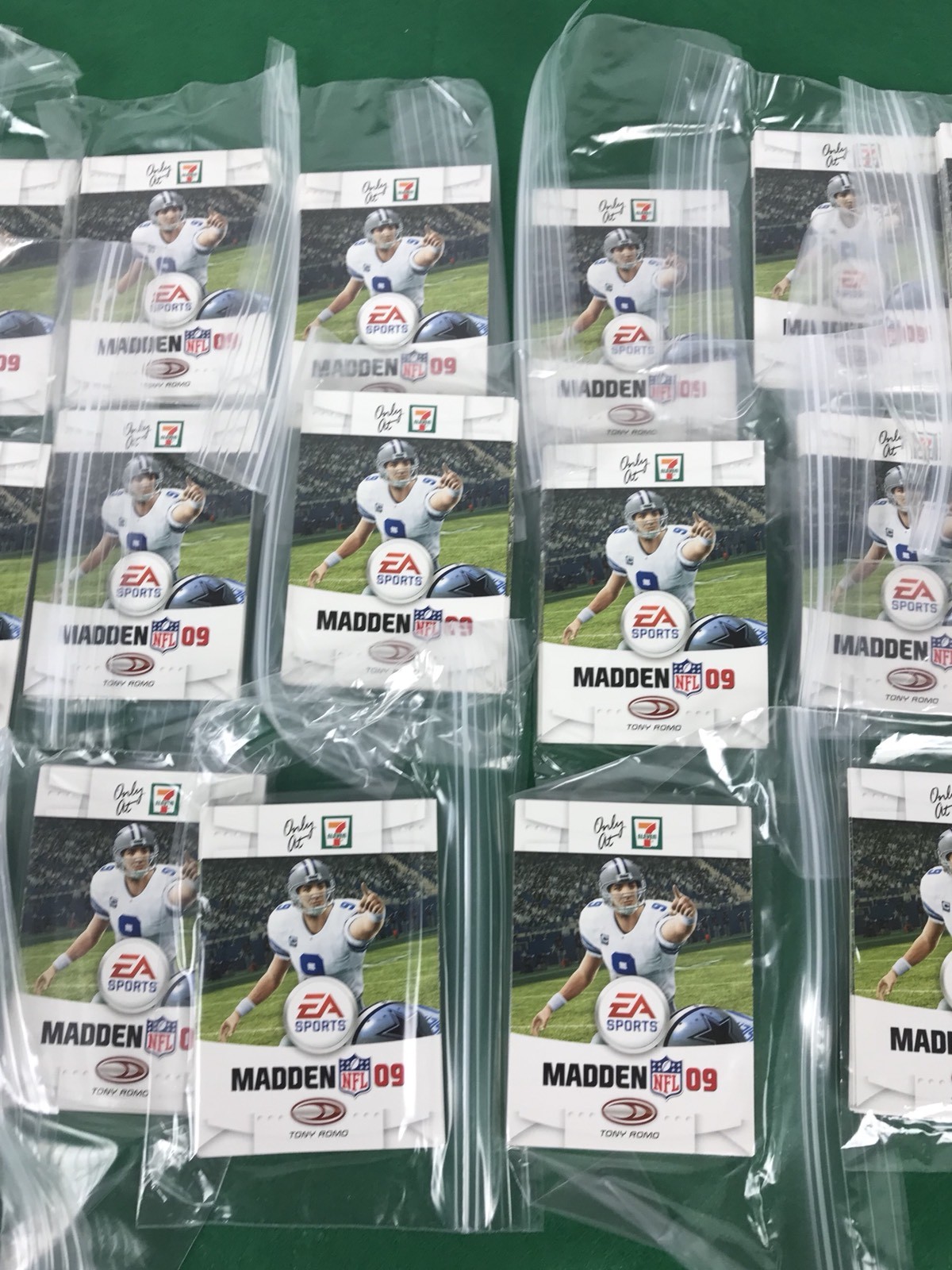 Madden NFL 2008 09 7-11 Donruss Football Cards Set Complete 10 cards ea