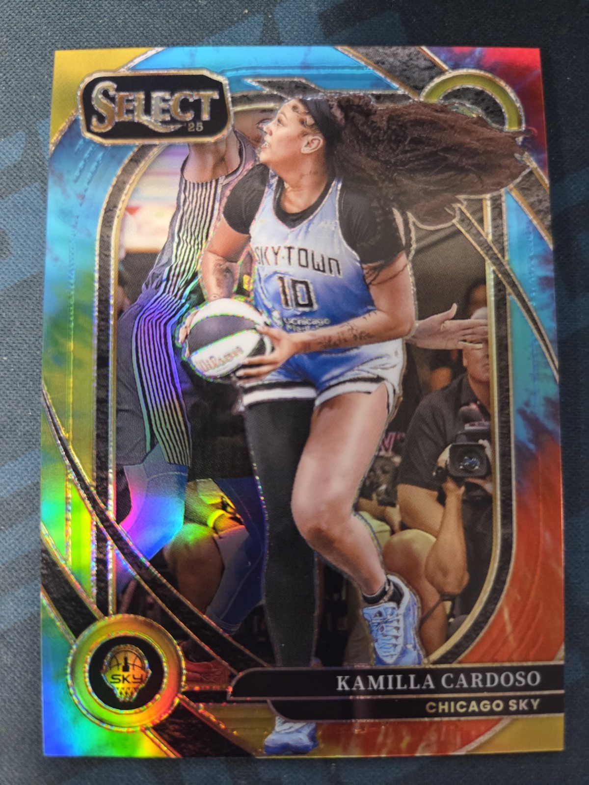 2025 Panini WNBA Select Kamilla Cardoso Courtside Tie-Dye Prizm 14/25 Sky