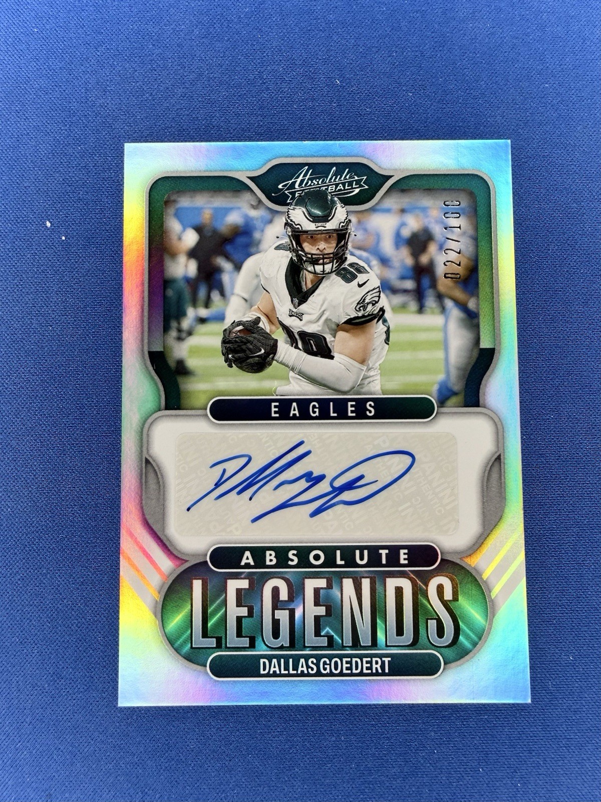 2022 Panini Absolute Dallas Goedert Absolute Legends Signatures 22/100 #AL-DG