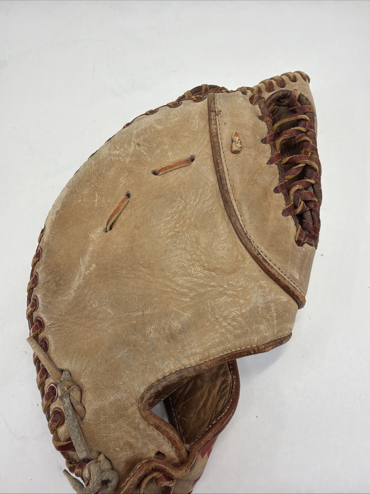 Vintage Leather Hurricane L-330 Trophy Model Baseball Catchers Mitt