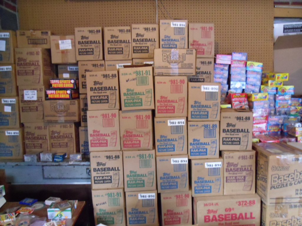 FREE TOPPS CARDS FROM THE 1960s WITH PURCHASE OF UNOPENED BASEBALL CARD PACKS