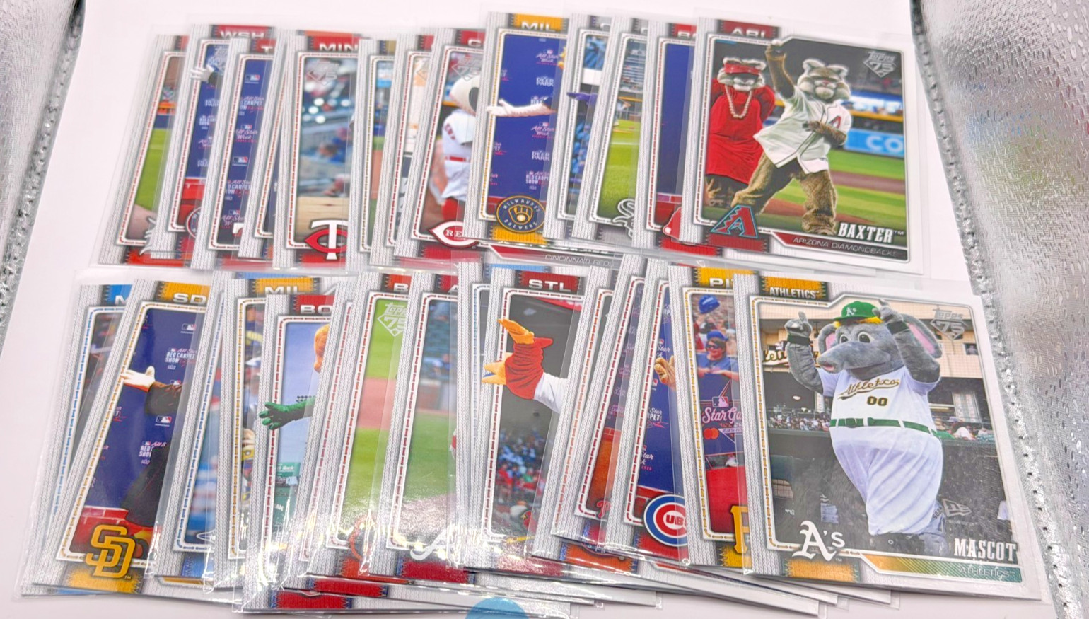 2026 Topps Series 1 Celebration MLB Mascots Pick your Card / Complete your Set