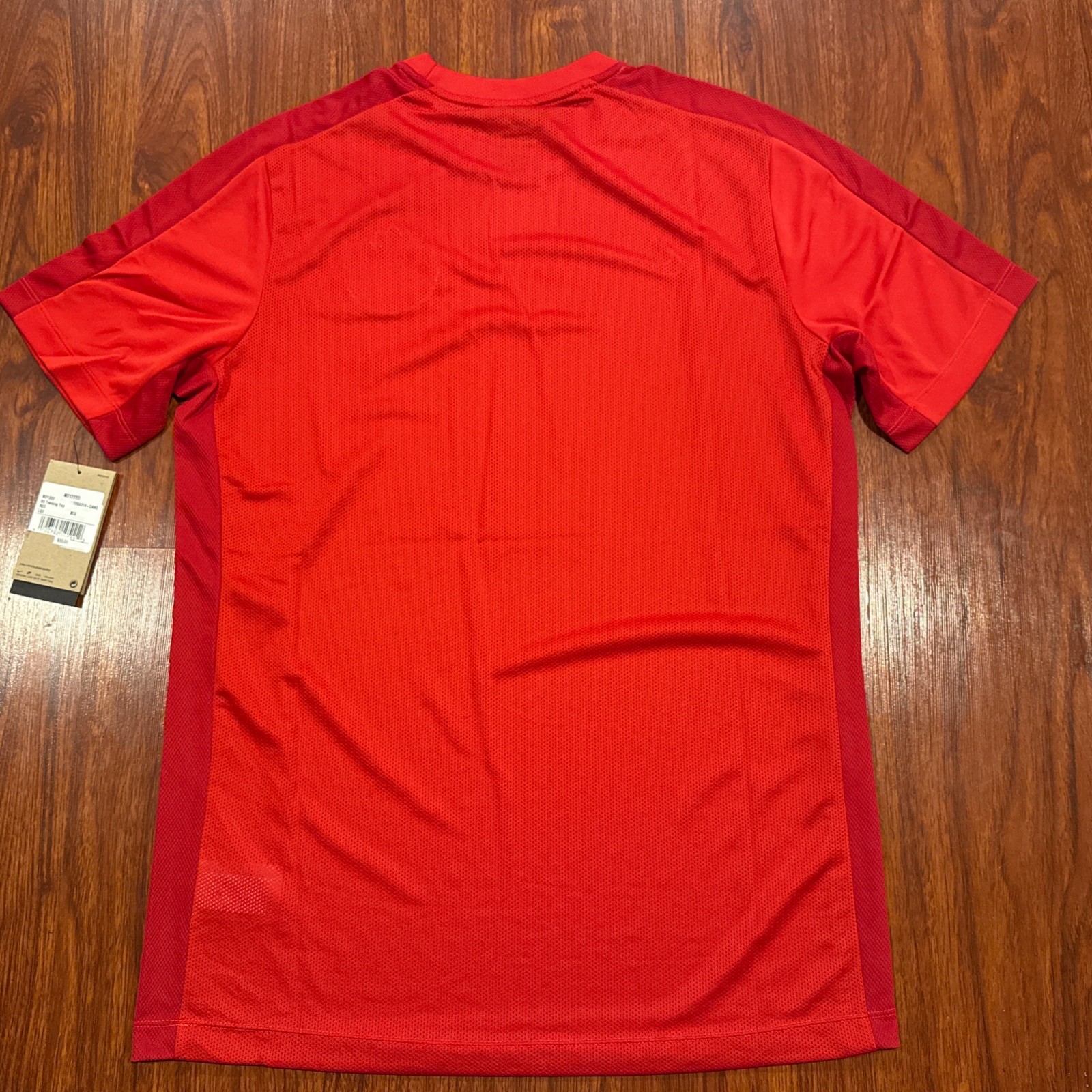 Nike Men’s Canada National Team Red Training Soccer Jersey Large L