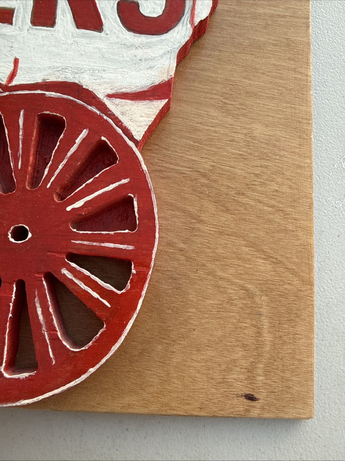 Handmade Oklahoma Sooners Wooden Wheel & Wagon Wall Sign Red & White Painted