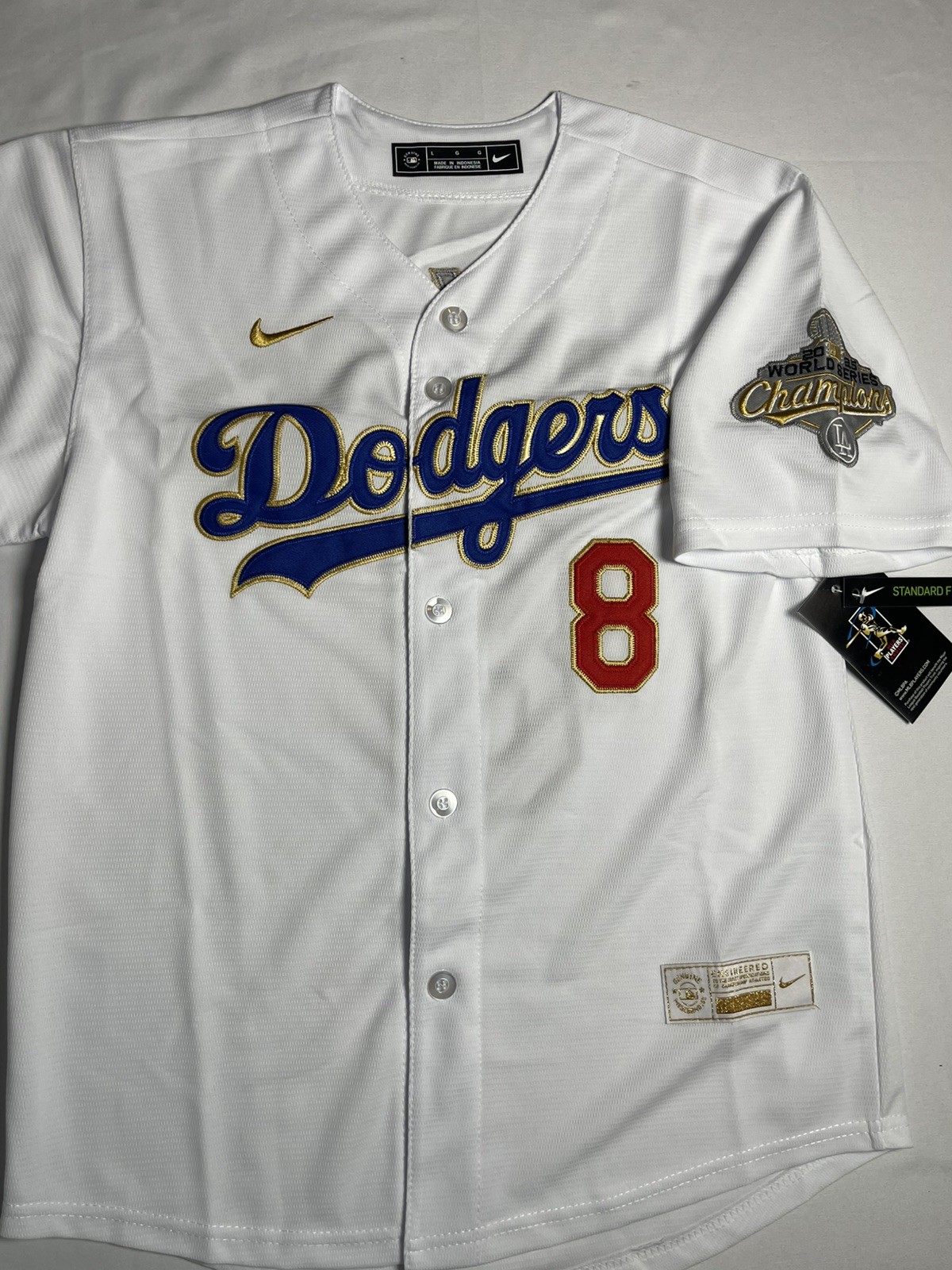 Los Angeles Dodgers Enrique ‘Kike’ Hernandez #8 Woman’s Gold Collection Jersey