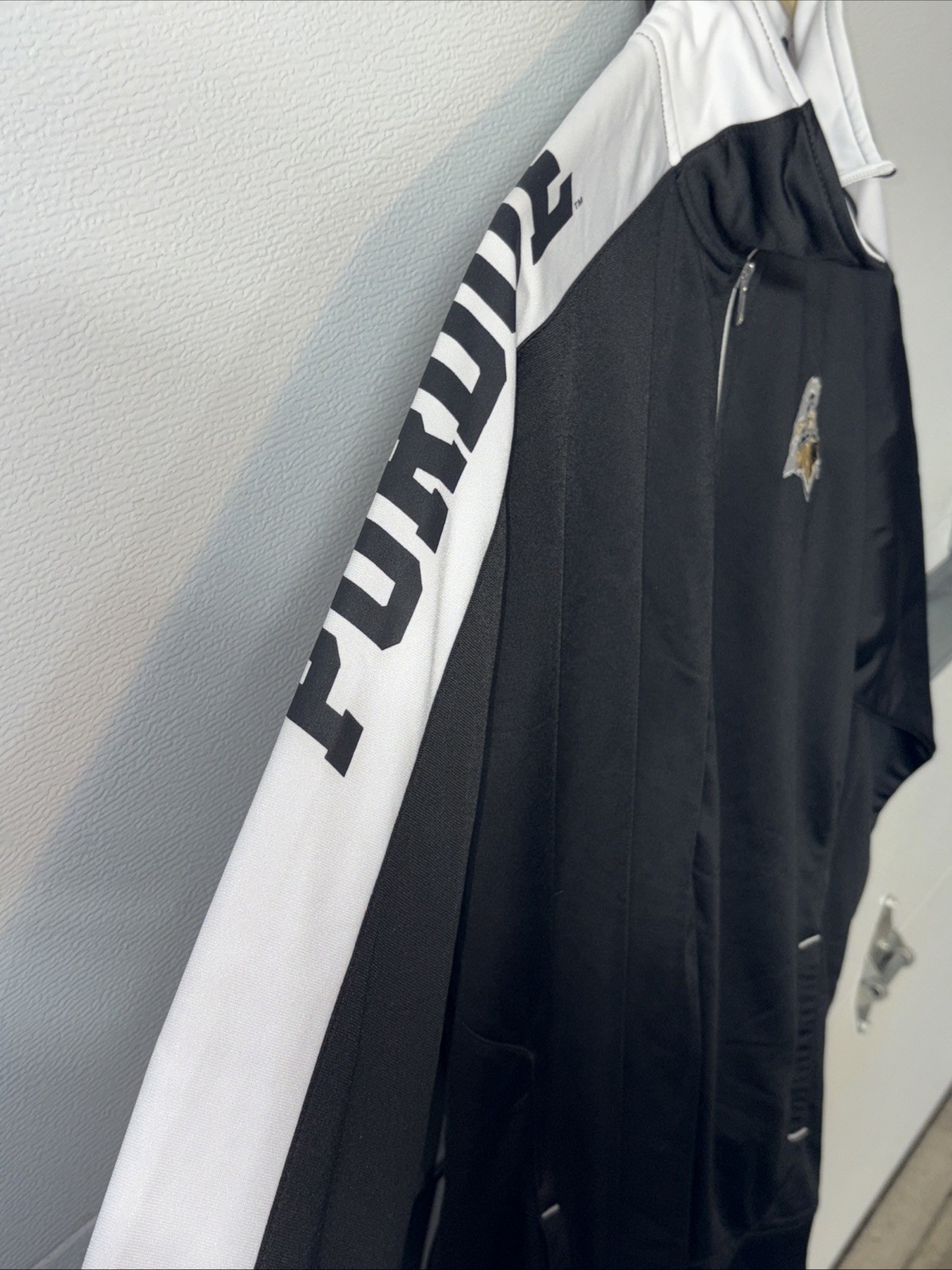 Purdue Boilermakers Genuine Stuff Full Zip Track Jacket Black White L NWT