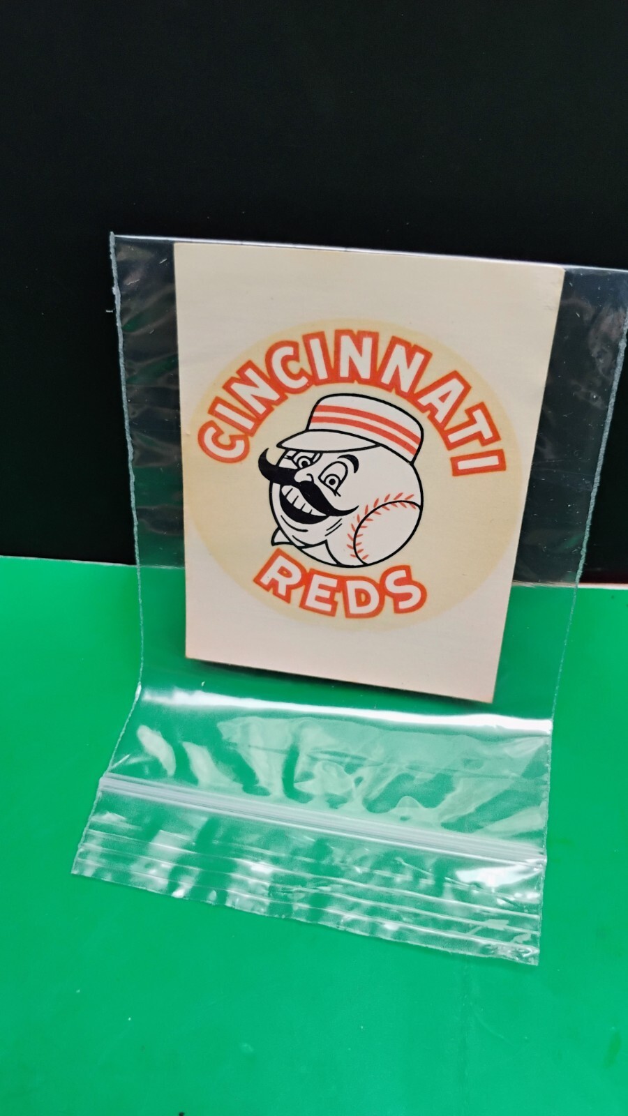 1961 Fleer Baseball Greats Dubble Bubble Team Logo Decal Cincinnati Reds