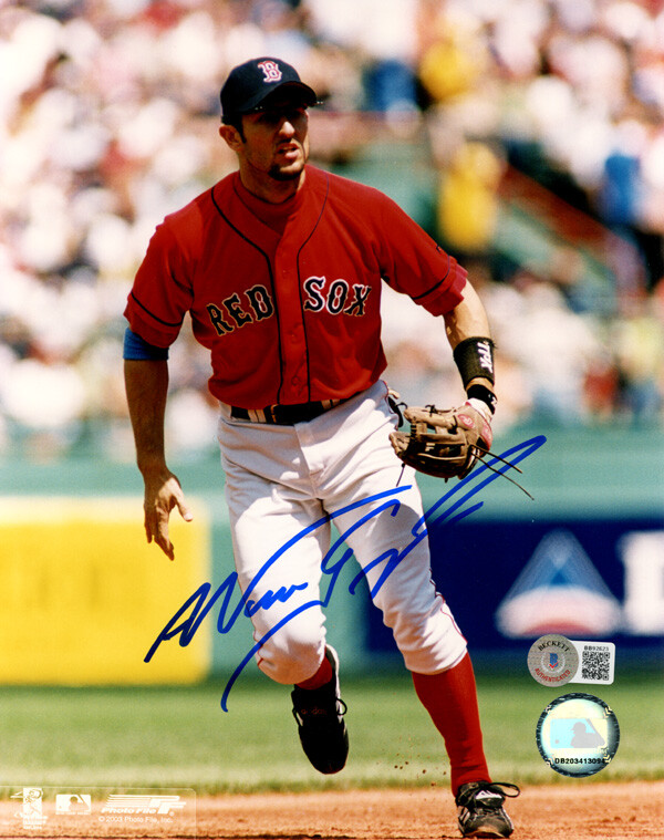 NOMAR GARCIAPARRA SIGNED AUTOGRAPHED 8×10 PHOTO BOSTON RED SOX STAR BECKETT BAS