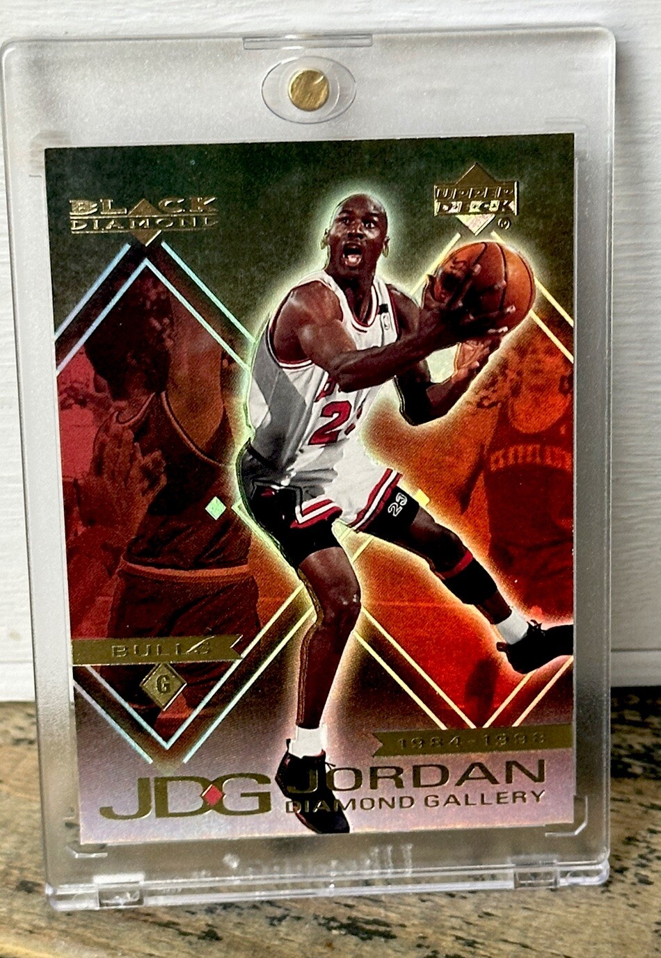 Michael Jordan Card 90’s RAINBOW REFRACTOR HOLO RARE INSERT SP BULLS JERSEY #23