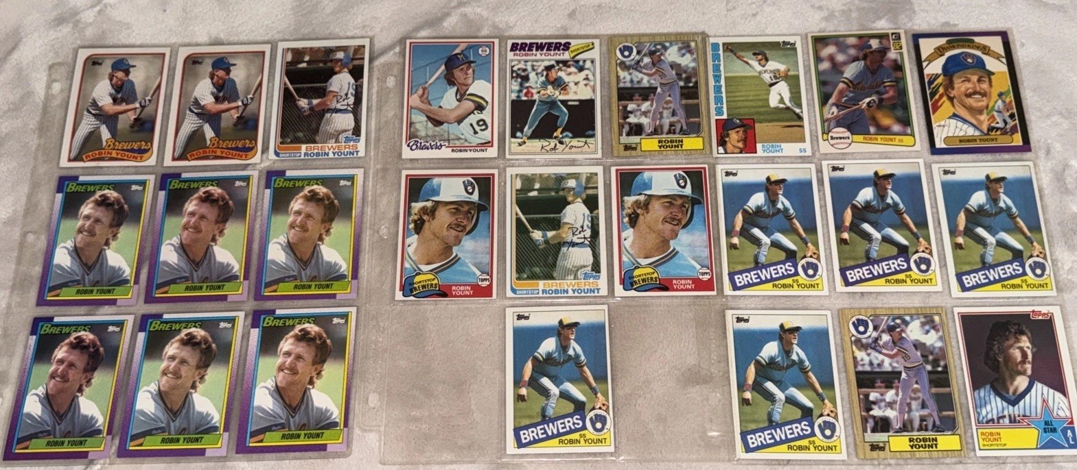 Robin Yount card lot of 25 various brands, and year cards Milwaukee Brewers MLB