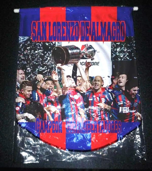 SAN LORENZO – SOCCER – FOOTBALL PENNANT – Plush Cloth – Size 36 cm – Argentina