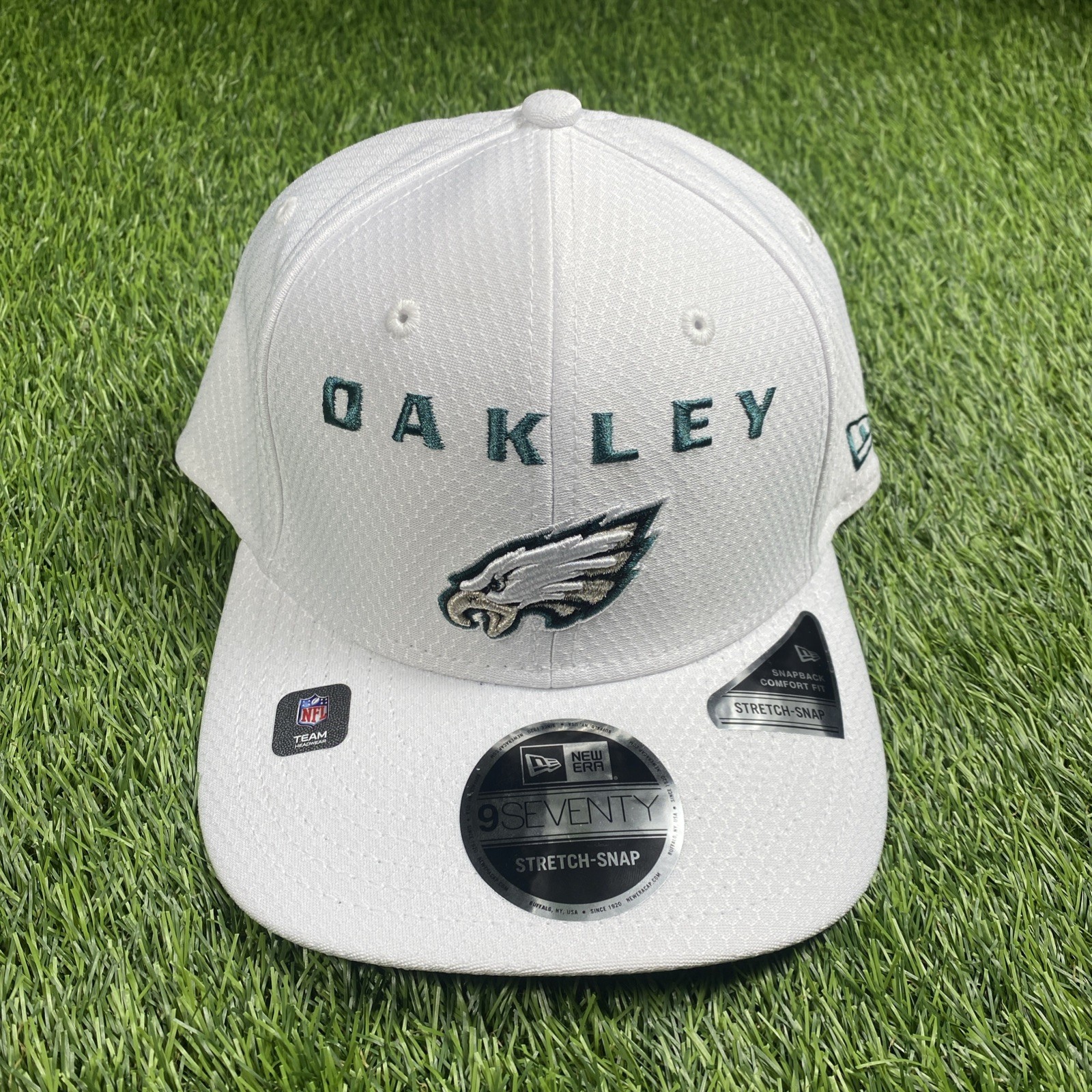 Philadelphia Eagles Oakley New Era 9Seventy Hat Mens Adjustable Stretch Snap New