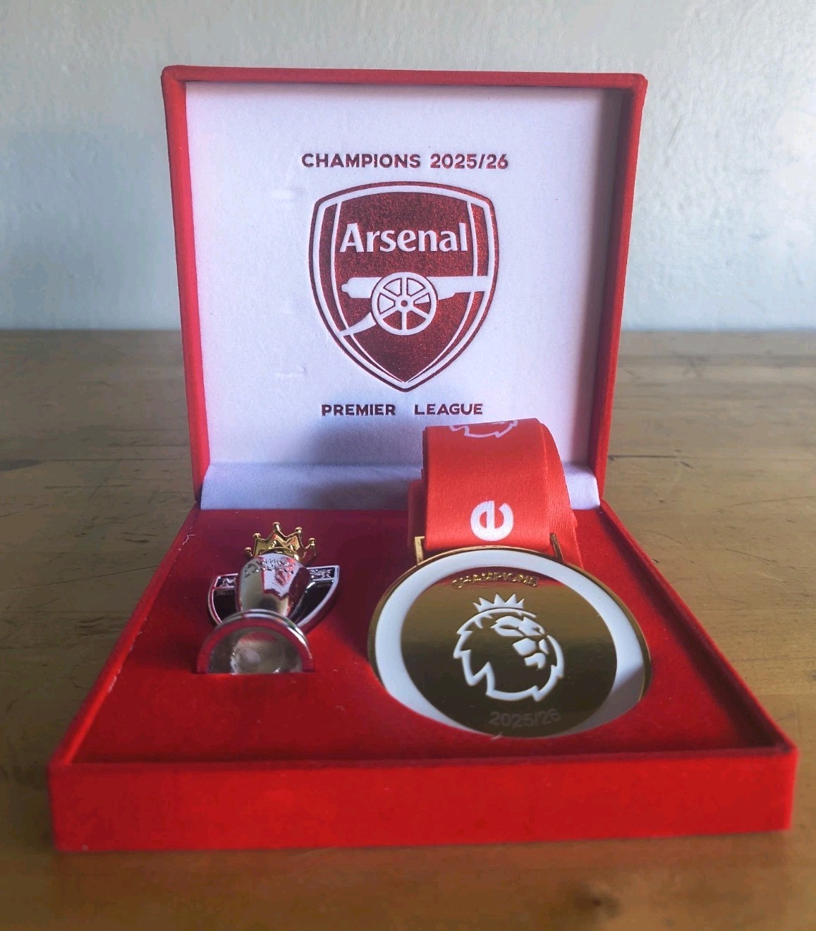 Arsenal Premier League Champion 25/26 Box Set Mini Trophy & Medal SHIPS SAME DAY