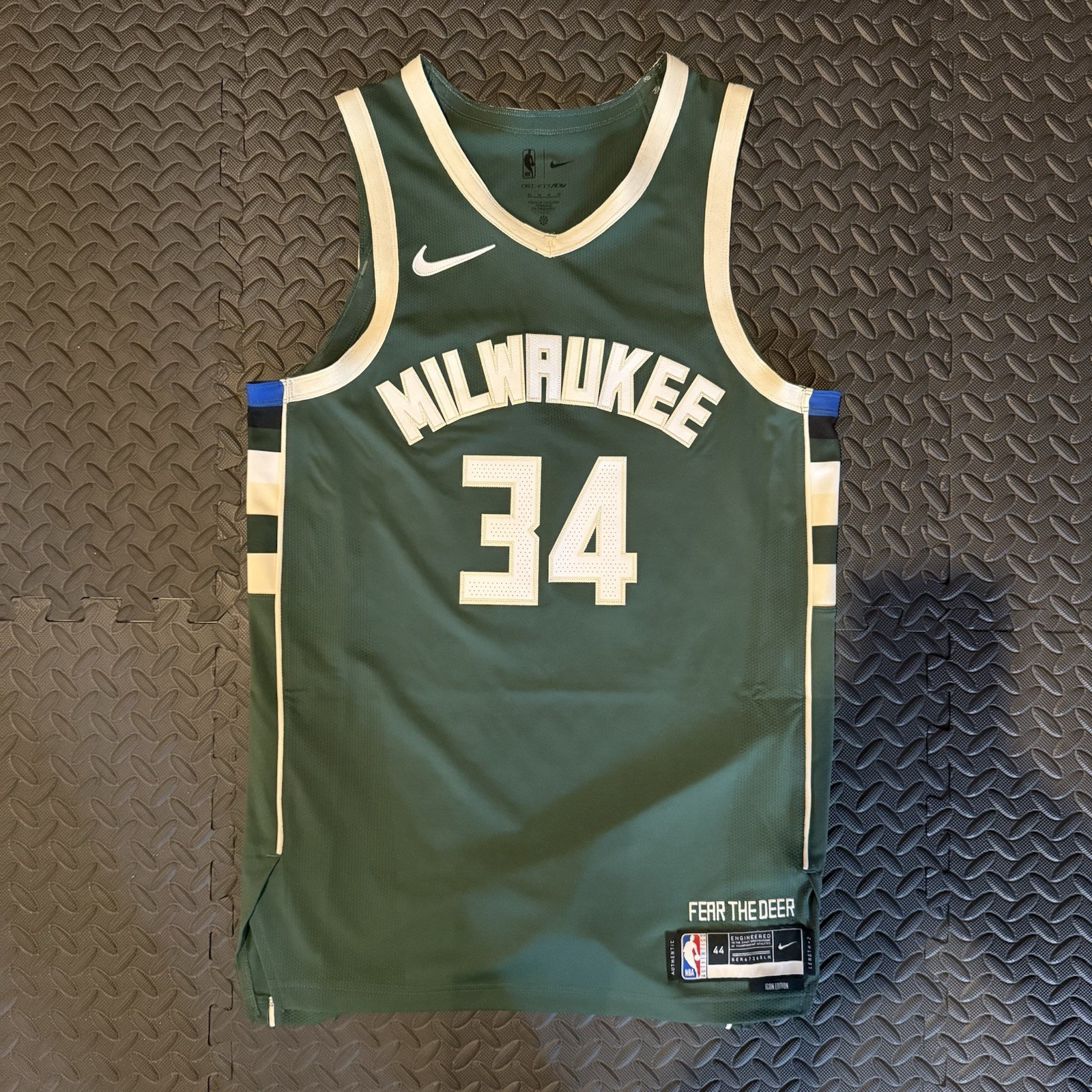 Authentic Giannis Antetokounmpo Bucks Nike Vaporknit Icon Jersey Size 44