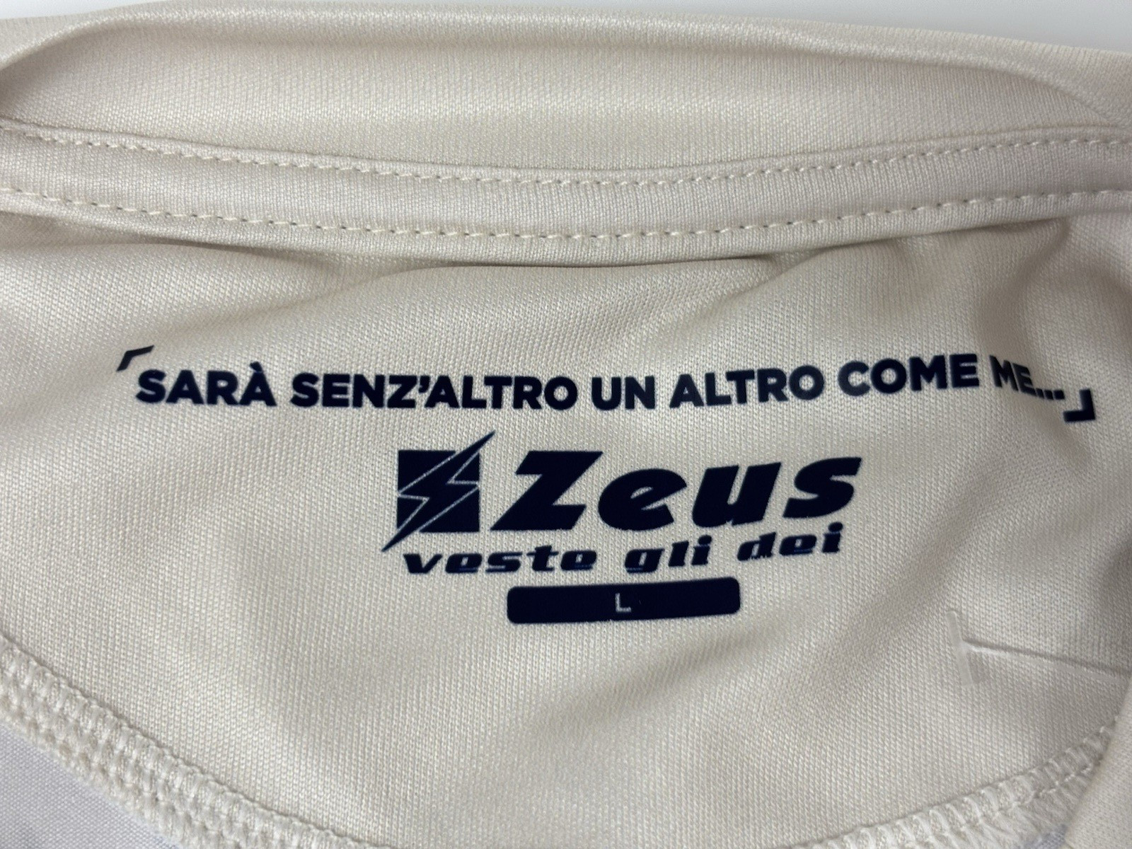 FC Crotone 2022/23 Away Football Shirt Men’s L Zeus Great Wave Serie C