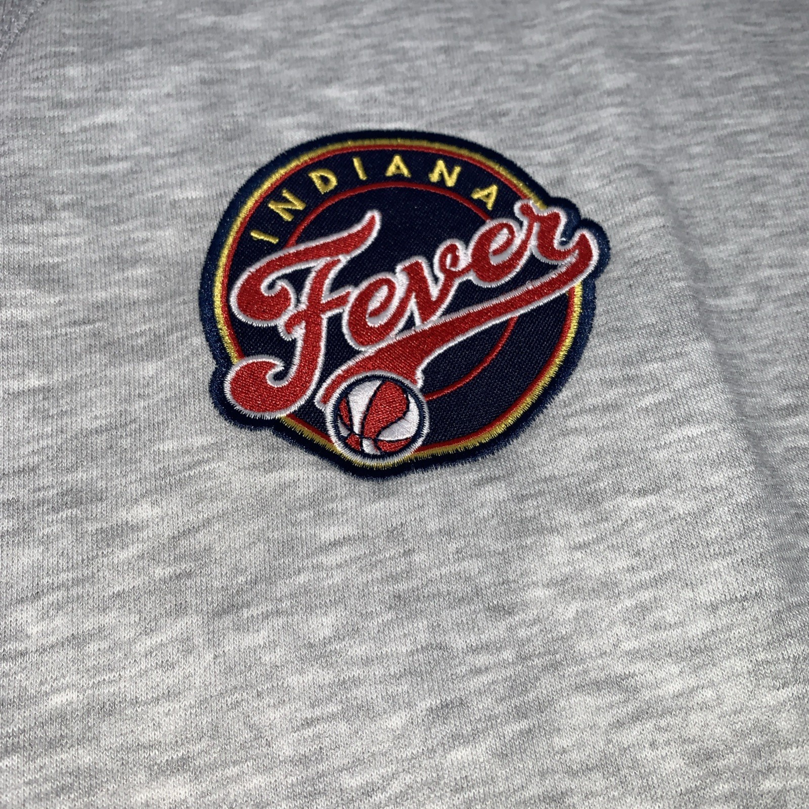 WNBA Indiana Fever Grey Mens large Sweatshirt NWT By Ultra Game And WNBA Mens L