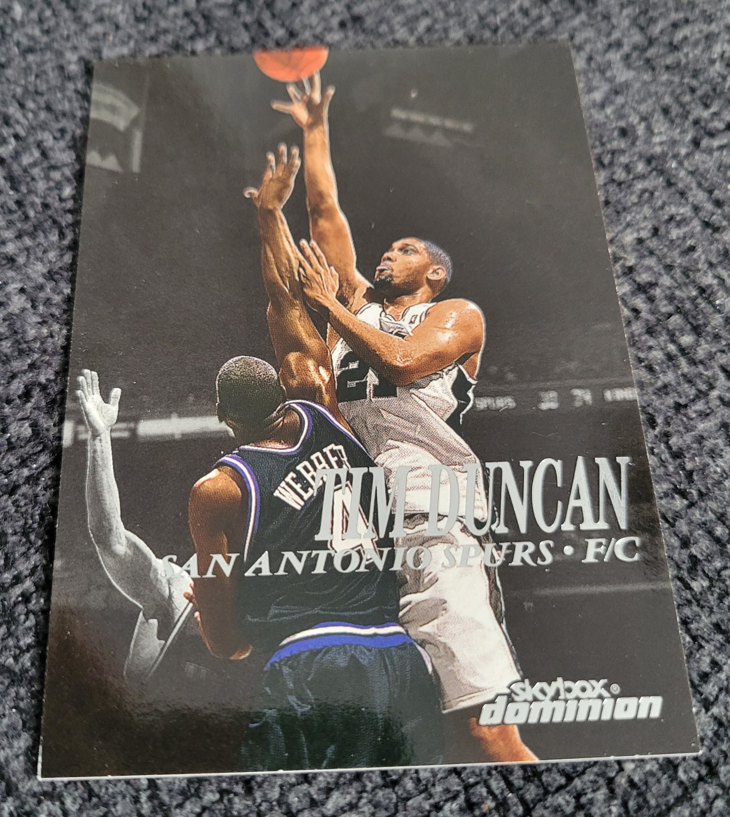 TIM DUNCAN – 1999-00 Skybox Dominion #42 **MINT** FREE SHIP & RETURN!